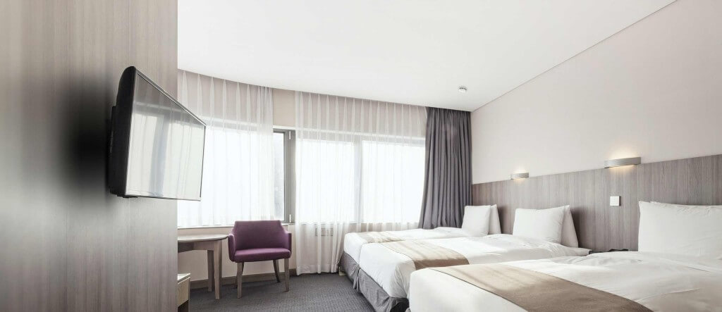senzor dymu hotel